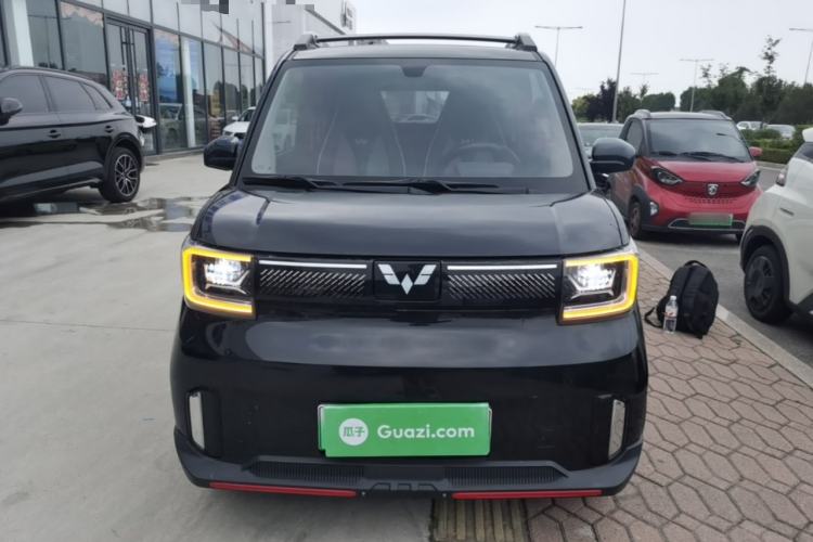 Used Wuling Hongguang MINIEV 2022 GAMEBOY 300km Enthusiast Model with Lithium Iron Phosphate Front