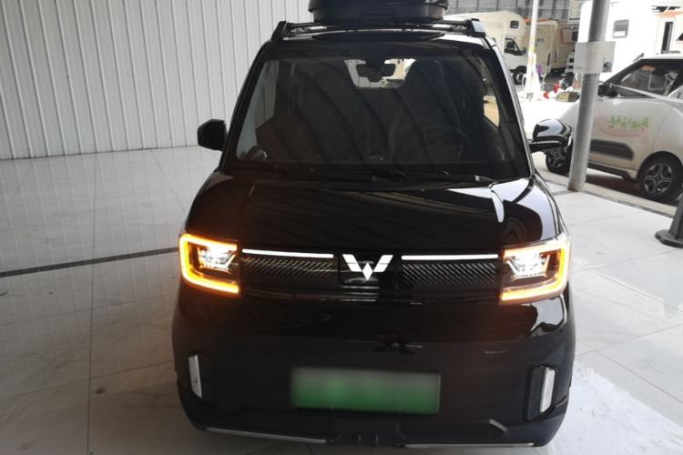 Used Wuling Hongguang MINIEV 2022 GAMEBOY 300km Enthusiast Model with Lithium Iron Phosphate Front