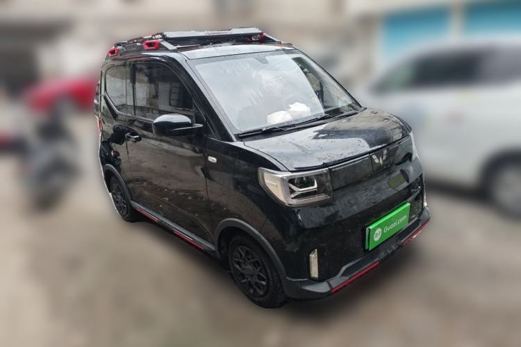 Used Wuling Hongguang MINIEV 2022 GAMEBOY 200km Gaming Edition with Lithium Iron Phosphate Front Right 45 Deg
