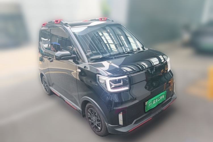 Used Wuling Hongguang MINIEV 2022 GAMEBOY 300km Enthusiast Model with Lithium Iron Phosphate Front Right 45 Deg