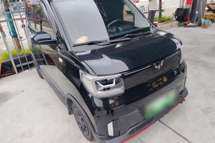 Used Wuling Hongguang MINIEV 2022 GAMEBOY 200km Play Edition with Lithium Iron Phosphate Front Right 45 Deg