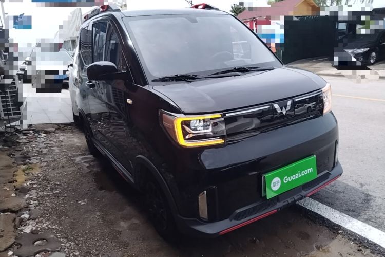 Used Wuling Hongguang MINIEV 2022 GAMEBOY 200km Gaming Edition with Lithium Iron Phosphate Front Right 45 Deg