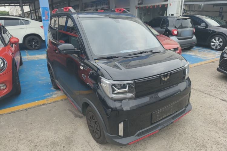 Used Wuling Hongguang MINIEV 2022 GAMEBOY 200km Gaming Edition with Lithium Iron Phosphate Front Right 45 Deg