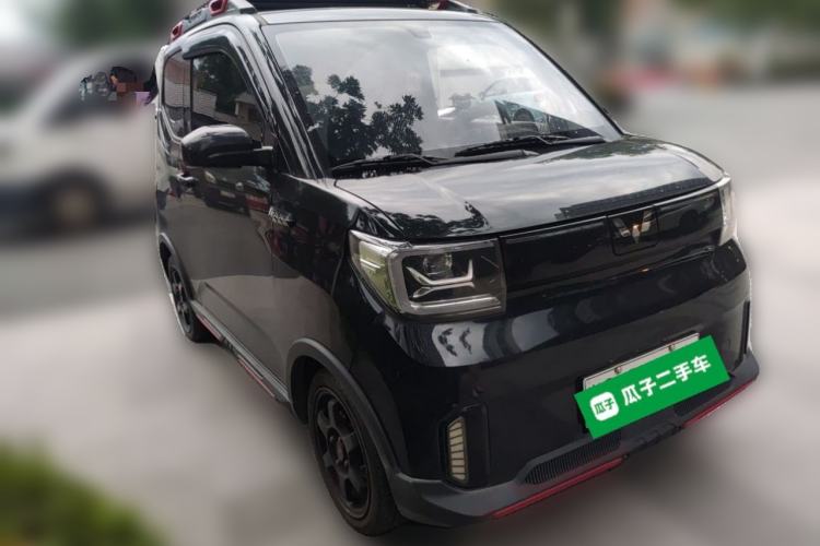 Used Wuling Hongguang MINIEV 2022 GAMEBOY 200km Gaming Edition with Lithium Iron Phosphate Front Right 45 Deg