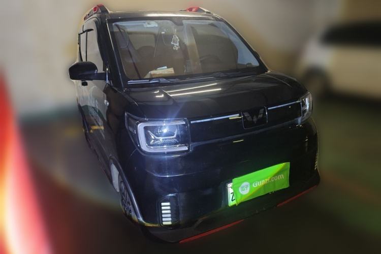 Used Wuling Hongguang MINIEV 2022 GAMEBOY 300km Enthusiast Model with Lithium Iron Phosphate Front Right 45 Deg