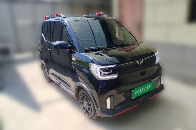 Used Wuling Hongguang MINIEV 2022 GAMEBOY 200km Gaming Edition with Lithium Iron Phosphate Front Right 45 Deg
