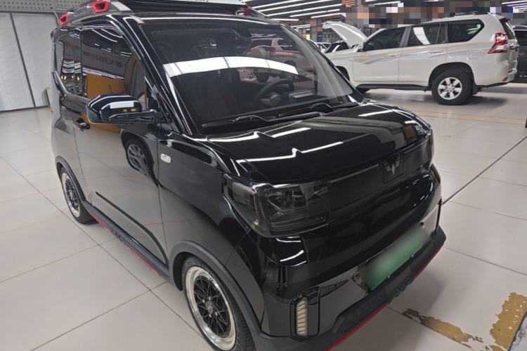 Used Wuling Hongguang MINIEV 2022 GAMEBOY 200km Gaming Edition with Lithium Iron Phosphate Front Right 45 Deg