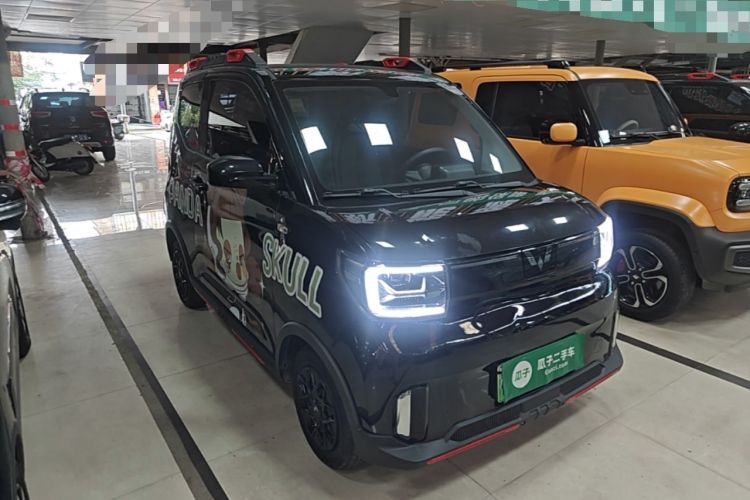 Used Wuling Hongguang MINIEV 2022 GAMEBOY 200km Gaming Edition with Lithium Iron Phosphate Front Right 45 Deg