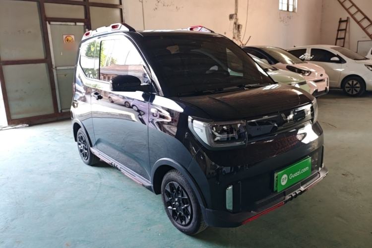 Used Wuling Hongguang MINIEV 2022 GAMEBOY 200km Gaming Edition with Lithium Iron Phosphate Front Right 45 Deg