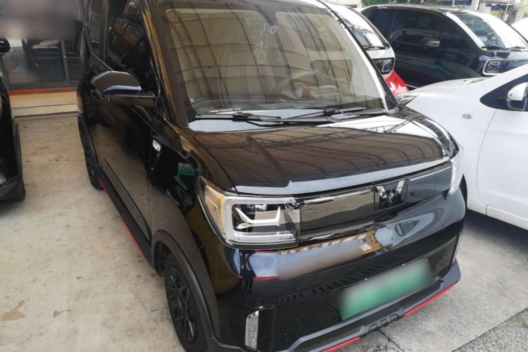 Used Wuling Hongguang MINIEV 2022 GAMEBOY 300km Enthusiast Model with Lithium Iron Phosphate Front Right 45 Deg