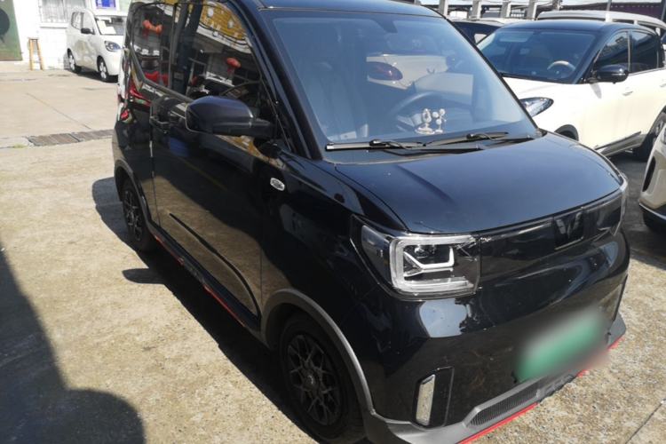 Used Wuling Hongguang MINIEV 2022 GAMEBOY 300km Enthusiast Model with Lithium Iron Phosphate Front Right 45 Deg