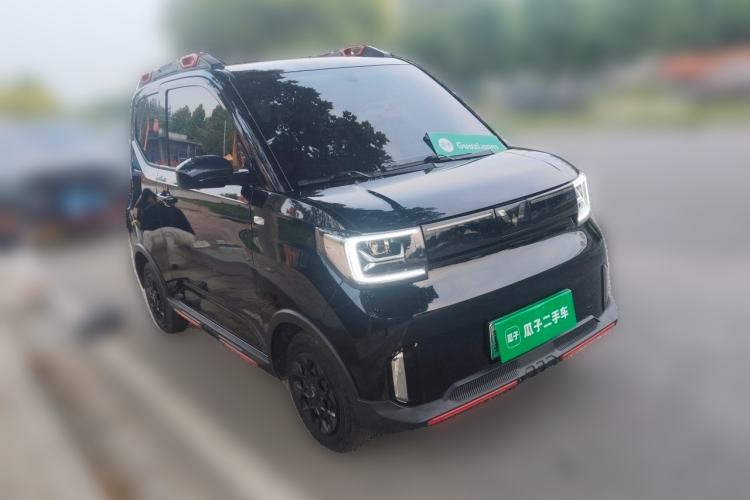 Used Wuling Hongguang MINIEV 2022 GAMEBOY 200km Gaming Edition with Lithium Iron Phosphate Front Right 45 Deg