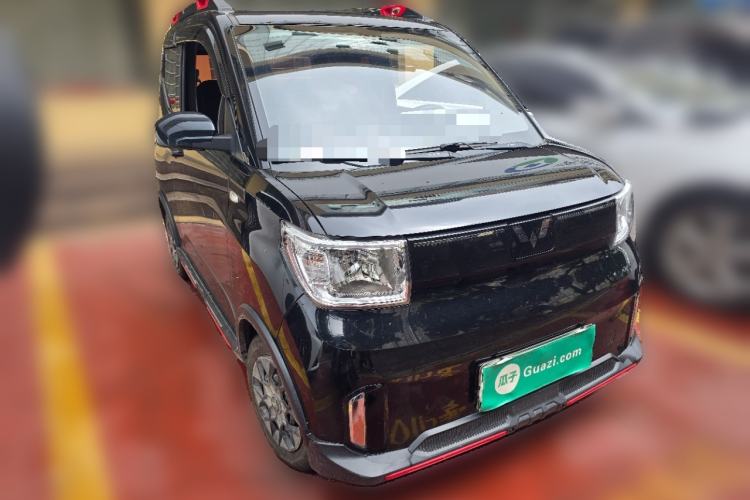 Used Wuling Hongguang MINIEV 2022 GAMEBOY 300km Play Edition Lithium Iron Phosphate Front Right 45 Deg