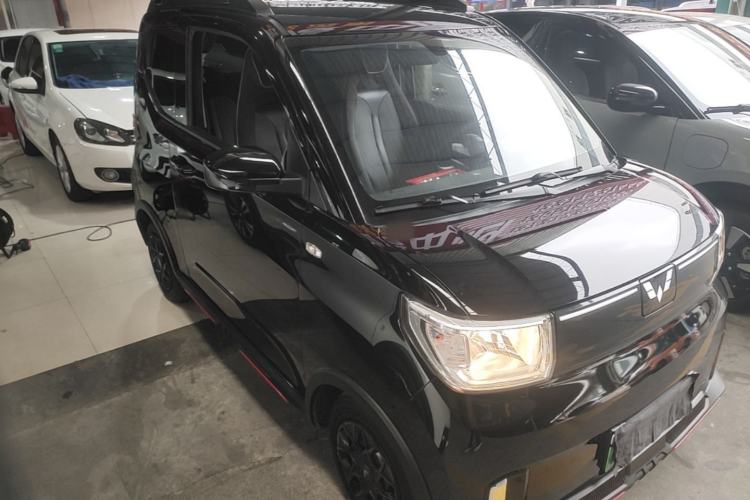Used Wuling Hongguang MINIEV 2022 GAMEBOY 300km Play Edition Lithium Iron Phosphate Front Right 45 Deg