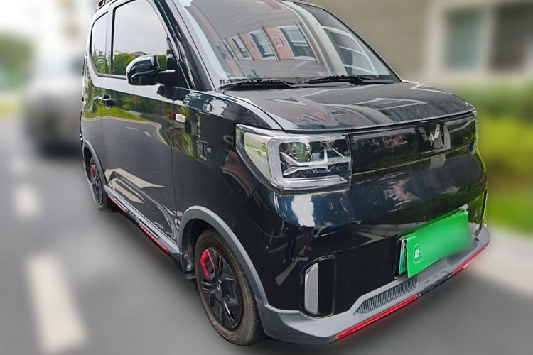 Used Wuling Hongguang MINIEV 2022 GAMEBOY 300km Enthusiast Model with Lithium Iron Phosphate Front Right 45 Deg