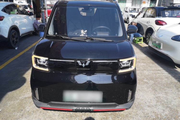 Used Wuling Hongguang MINIEV 2022 GAMEBOY 300km Enthusiast Model with Lithium Iron Phosphate Front