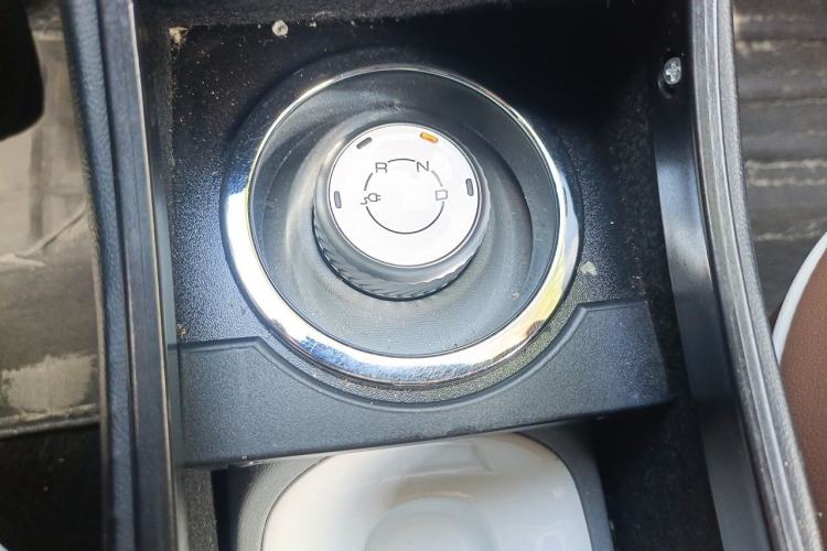 Used Wuling Hongguang MINIEV 2022 GAMEBOY 200km Gaming Edition with Lithium Iron Phosphate Gear Lever