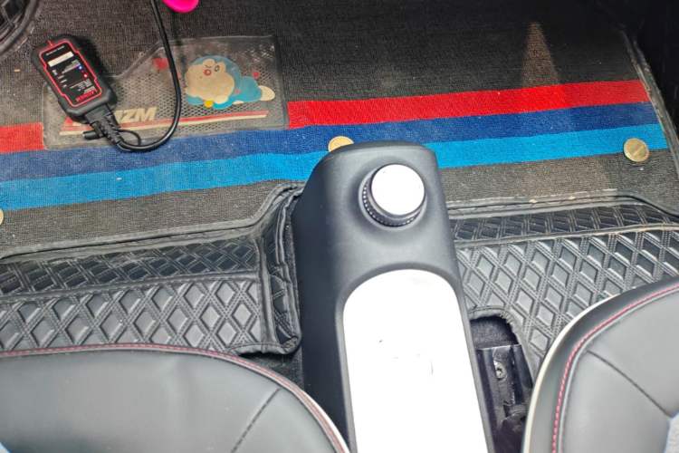 Used Wuling Hongguang MINIEV 2022 GAMEBOY 200km Gaming Edition with Lithium Iron Phosphate Gear Lever