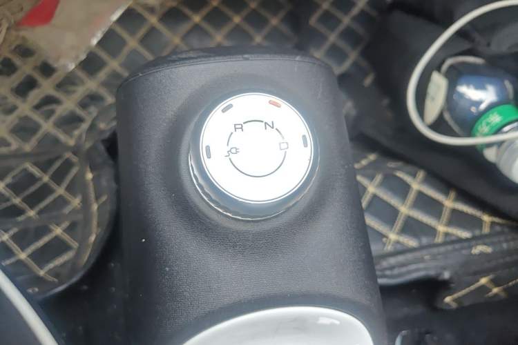 Used Wuling Hongguang MINIEV 2022 GAMEBOY 200km Gaming Edition with Lithium Iron Phosphate Gear Lever