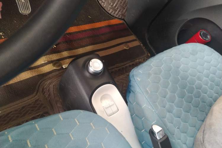 Used Wuling Hongguang MINIEV 2022 GAMEBOY 200km Gaming Edition with Lithium Iron Phosphate Gear Lever
