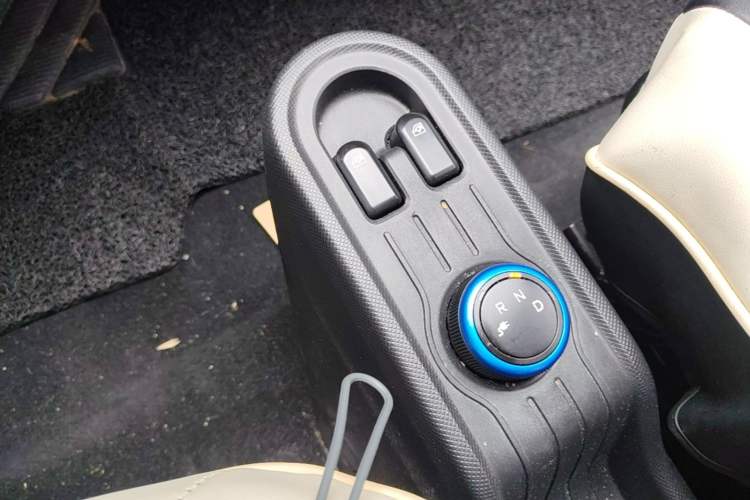 Used Wuling Hongguang MINIEV 2022 Easy Version Lithium Iron Phosphate Gear Lever