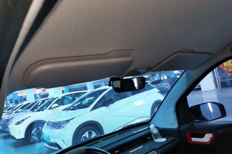 Used Wuling Hongguang MINIEV 2022 GAMEBOY 300km Enthusiast Model with Lithium Iron Phosphate Headliner