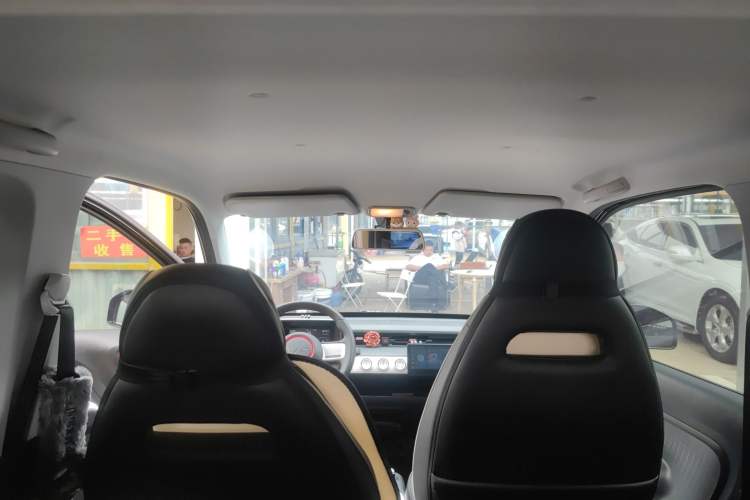 Used Wuling Hongguang MINIEV 2022 GAMEBOY 200km Gaming Edition with Lithium Iron Phosphate Headliner
