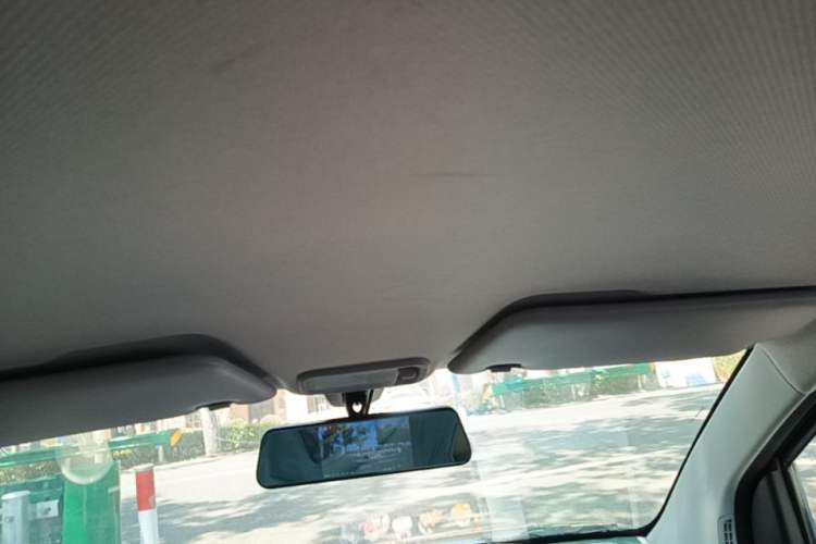 Used Wuling Hongguang MINIEV 2022 GAMEBOY 200km Gaming Edition with Lithium Iron Phosphate Headliner