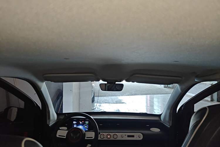 Used Wuling Hongguang MINIEV 2022 GAMEBOY 300km Enthusiast Model with Lithium Iron Phosphate Headliner