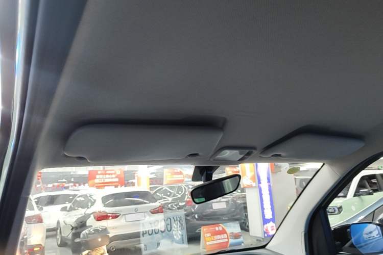 Used Wuling Hongguang MINIEV 2022 Macaron Premium Model – Lithium Iron Phosphate Headliner