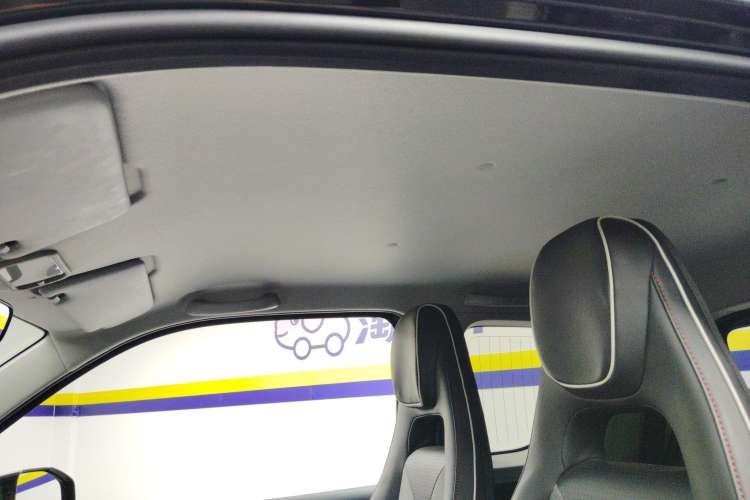 Used Wuling Hongguang MINIEV 2022 GAMEBOY 200km Gaming Edition with Lithium Iron Phosphate Headliner