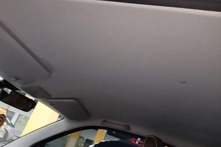 Used Wuling Hongguang MINIEV 2022 GAMEBOY 200km Gaming Edition with Lithium Iron Phosphate Headliner