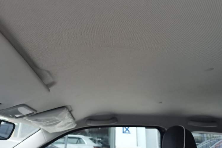Used Wuling Hongguang MINIEV 2022 GAMEBOY 300km Enthusiast Model with Lithium Iron Phosphate Headliner