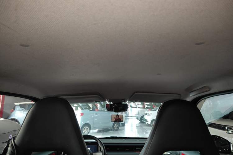 Used Wuling Hongguang MINIEV 2022 GAMEBOY 200km Gaming Edition with Lithium Iron Phosphate Headliner