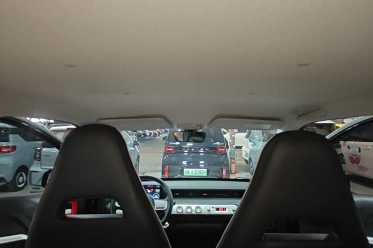Used Wuling Hongguang MINIEV 2022 GAMEBOY 200km Gaming Edition with Lithium Iron Phosphate Headliner