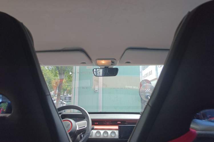Used Wuling Hongguang MINIEV 2022 GAMEBOY 300km Enthusiast Model with Lithium Iron Phosphate Headliner