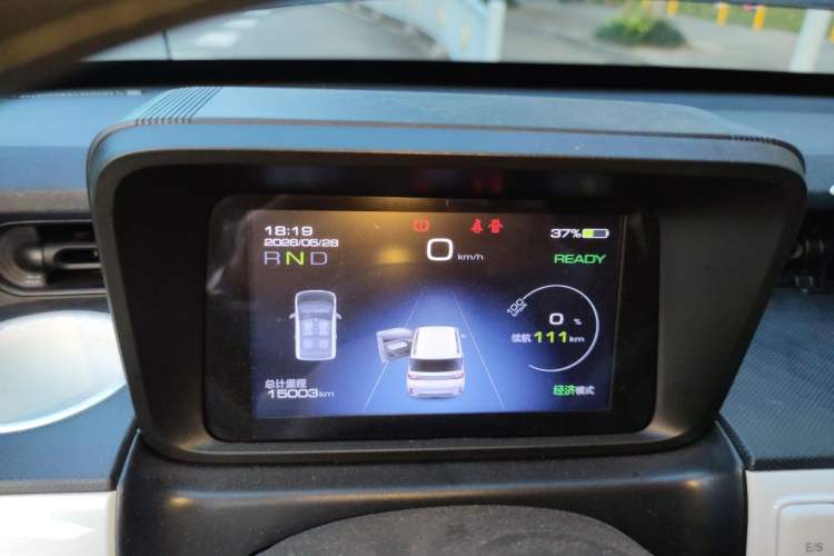 Used Wuling Hongguang MINIEV 2022 GAMEBOY 300km Enthusiast Model with Lithium Iron Phosphate Instrument Cluster