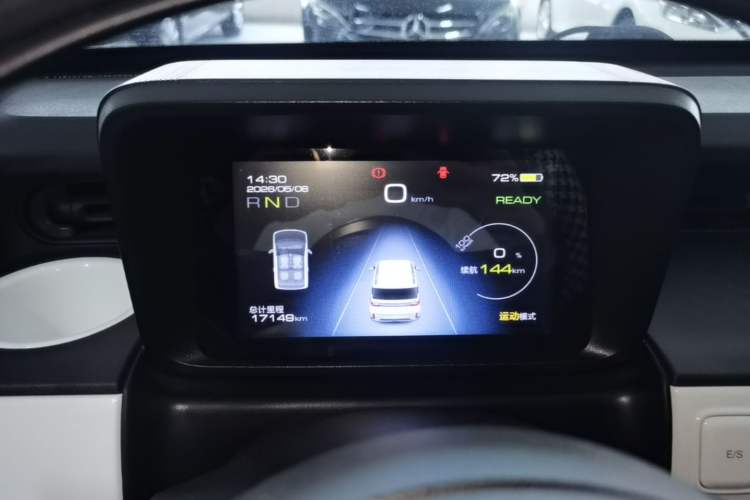 Used Wuling Hongguang MINIEV 2022 GAMEBOY 200km Play Edition with Lithium Iron Phosphate Instrument Cluster