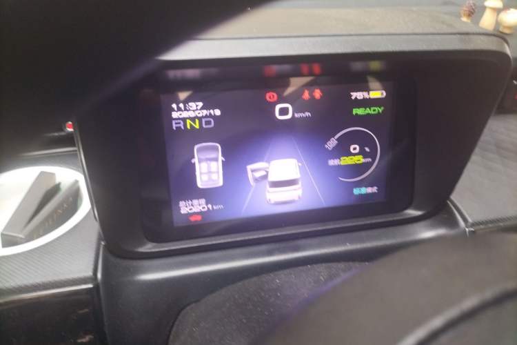 Used Wuling Hongguang MINIEV 2022 GAMEBOY 300km Enthusiast Model with Lithium Iron Phosphate Instrument Cluster