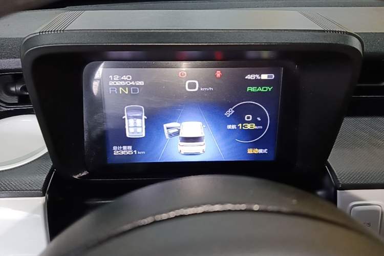 Used Wuling Hongguang MINIEV 2022 GAMEBOY 300km Enthusiast Model with Lithium Iron Phosphate Instrument Cluster