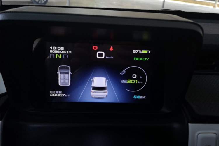 Used Wuling Hongguang MINIEV 2022 GAMEBOY 300km Enthusiast Model with Lithium Iron Phosphate Instrument Cluster