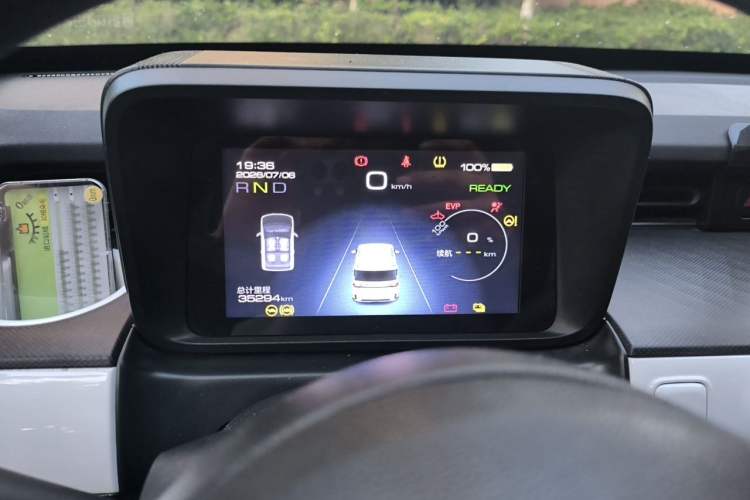 Used Wuling Hongguang MINIEV 2022 GAMEBOY 300km Enthusiast Model with Lithium Iron Phosphate Instrument Cluster