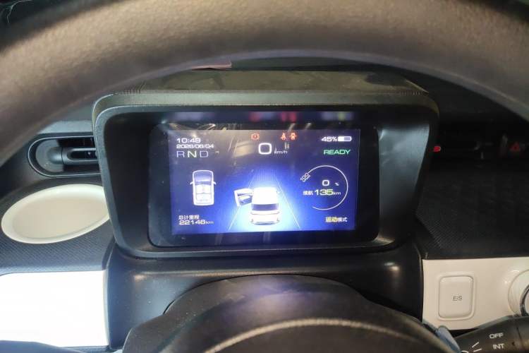 Used Wuling Hongguang MINIEV 2022 GAMEBOY 300km Enthusiast Model with Lithium Iron Phosphate Instrument Cluster