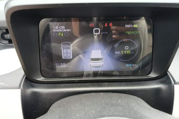 Used Wuling Hongguang MINIEV 2022 GAMEBOY 200km Play Edition with Lithium Iron Phosphate Instrument Cluster