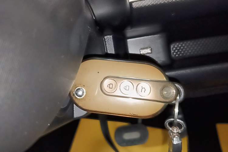 Used Wuling Hongguang MINIEV 2022 GAMEBOY 200km Gaming Edition with Lithium Iron Phosphate Interior 1