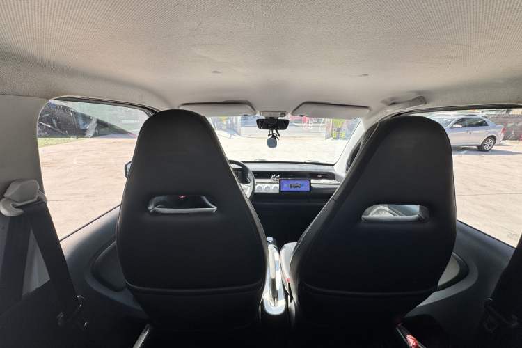 Used Wuling Hongguang MINIEV 2022 GAMEBOY 300km Enthusiast Model with Lithium Iron Phosphate Interior 1