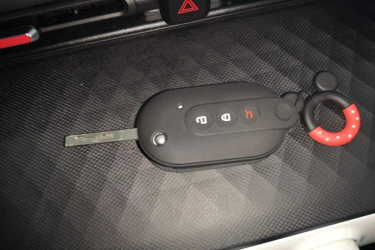 Used Wuling Hongguang MINIEV 2022 GAMEBOY 200km Gaming Edition with Lithium Iron Phosphate Interior 1