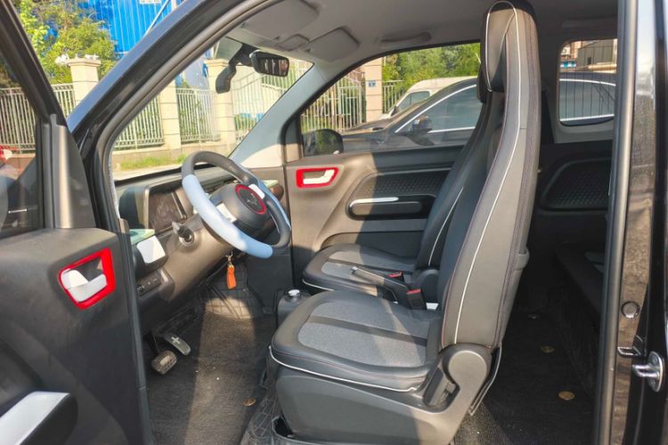 Used Wuling Hongguang MINIEV 2022 GAMEBOY 300km Enthusiast Model with Lithium Iron Phosphate Interior 2