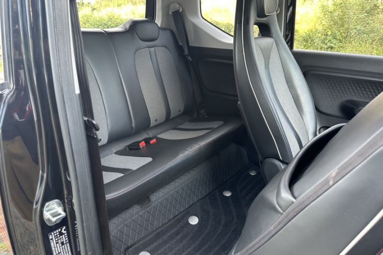 Used Wuling Hongguang MINIEV 2022 GAMEBOY 300km Enthusiast Model with Lithium Iron Phosphate Interior 2