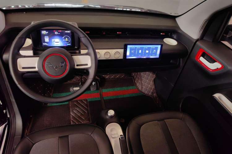 Used Wuling Hongguang MINIEV 2022 GAMEBOY 200km Gaming Edition with Lithium Iron Phosphate Interior 3